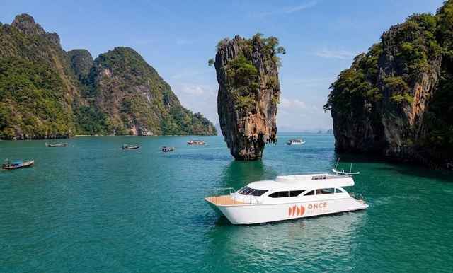 वन्स यॉटिंग द्वारा जेम्स बॉन्ड और याओ याई द्वीप sightseeing activity hero photo - Phuket travel experience
