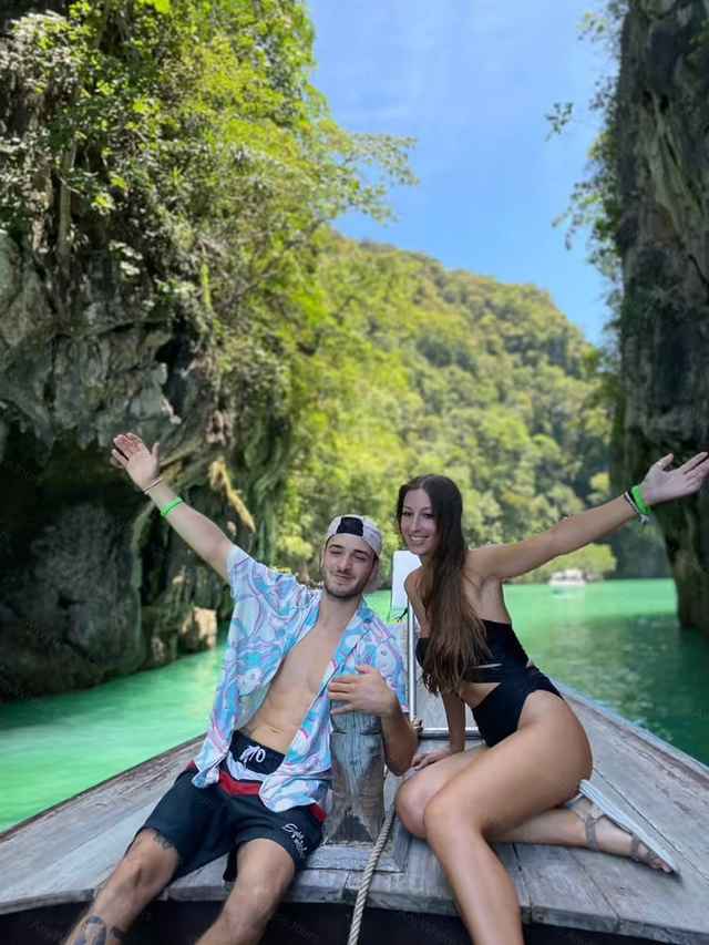 क्राबी होंग द्वीप लोंगटेल बोट टूर: स्वर्गिक पलायन sightseeing activity hero photo - Krabi travel experience