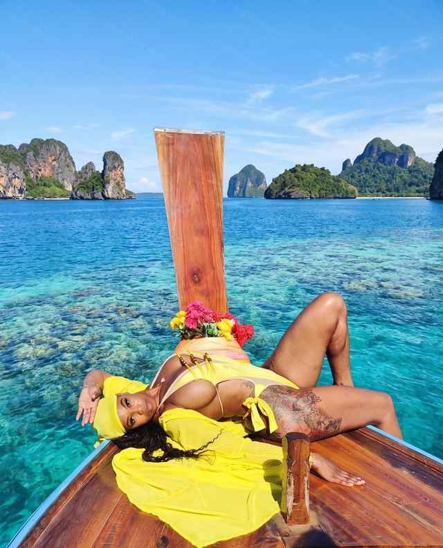 Phuket Privates Longtailboot nach Koh Hey (Koralleninsel) sightseeing activity hero photo - Phuket travel experience
