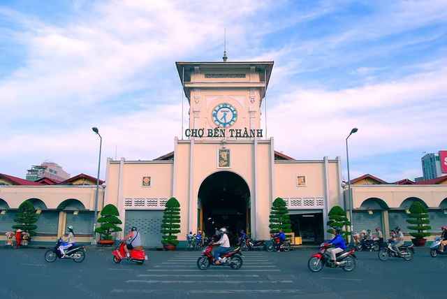 سايغون: أبرز معالم جولة في المدينة لمدة نصف يوم sightseeing activity hero photo - Ho Chi Minh City travel experience